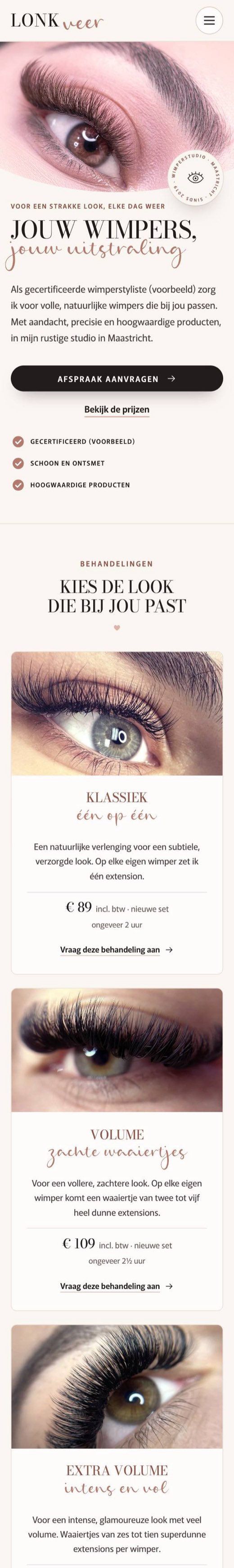 Voorbeeldsite wimperstudio op een telefoon